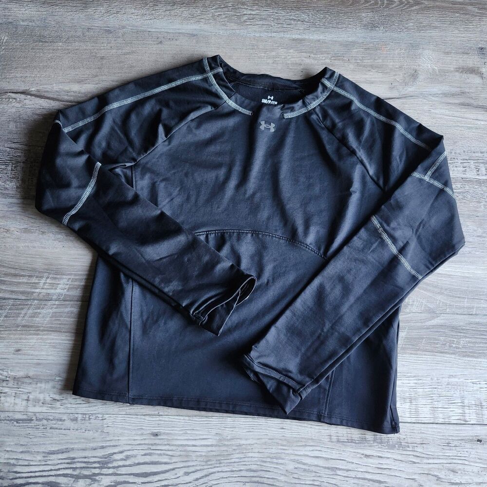 (S) Under Armour long sleeve top